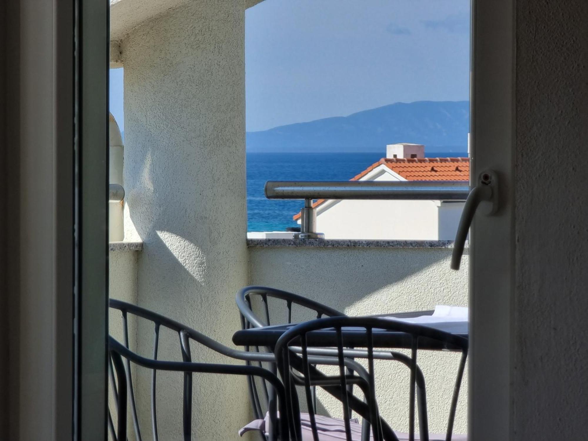 The Golden Grotto Apartments Новаля Номер фото